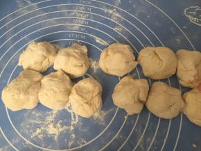 分成等份的面团