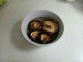 香菇泡水