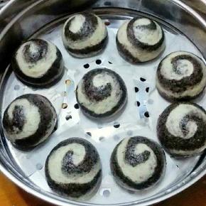 二发至1.5倍，开水上锅蒸15分钟。