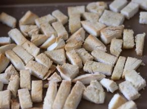 4出炉放至温热。