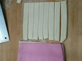 把面切条再切成小方块