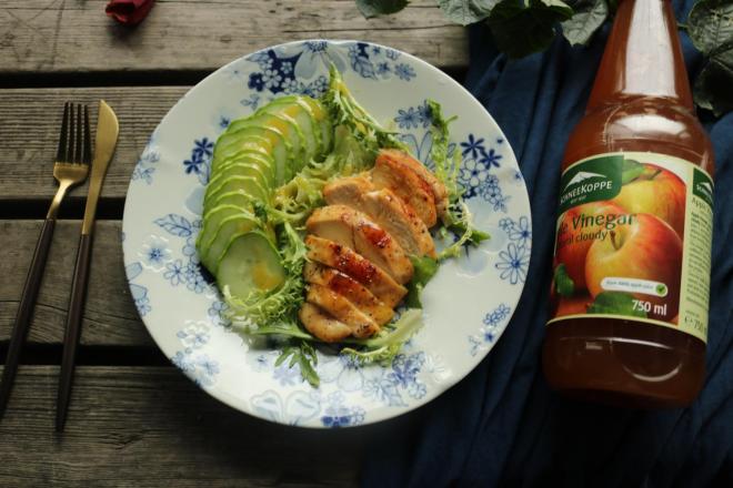 油醋汁鸡胸肉沙拉