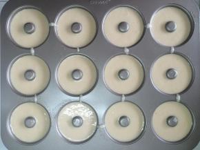 挤完成震一下模具，震出大气泡