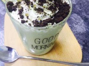 如果喜欢奥利奥，也可以撒点奥利奥，个人认为奥利奥和奶油超级配