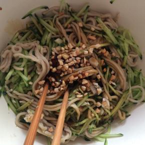 搅拌均匀即可食用。