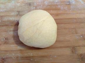 50分钟后，把发好的面团取出。