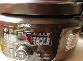 苏泊尔电砂锅选择砂锅焗功能，然后就可以愉快的看电视去了，1小时后再见咯。