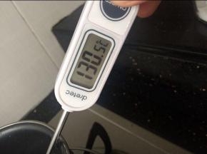 把水饴煮至130-140度，这个温度之间都是可以的。
我是煮到130的。