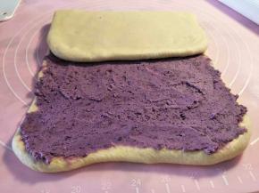 无馅部分折叠。