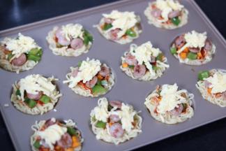 13.放入马苏里拉芝士