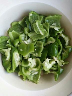 圆椒已经掰小块