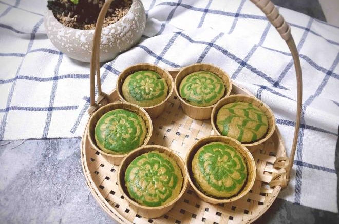 抹茶拉花杯子戚风