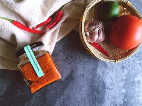 可以装起来送人，要用我干净无水油的瓶子