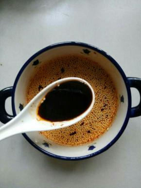 再加入1茶匙香醋