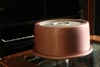 程序结束，倒扣蛋糕模，等凉透脱模。