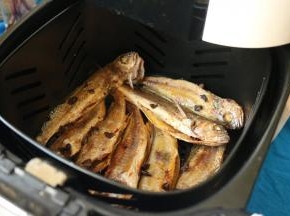 这时候就已经熟了，如果想吃酥脆的，再继续烤一会。