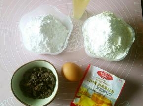 全部的材料称量好备用（那几样几克的直接用量勺就好）