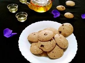 再沏上一壶花茶和家人一起享受温馨的下午茶时光吧。