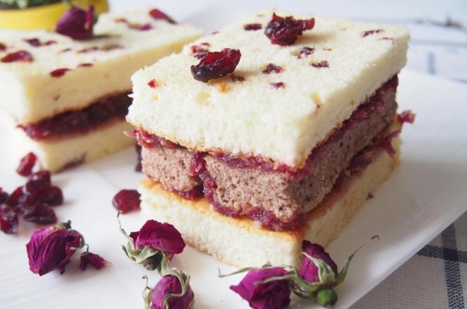 蔓越莓玫瑰花蛋糕
