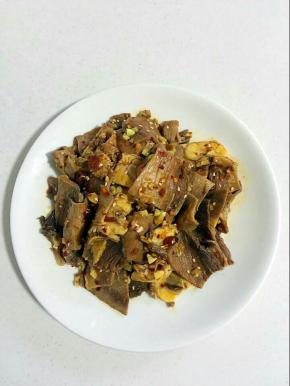 提前凉拌好的牛肉！
