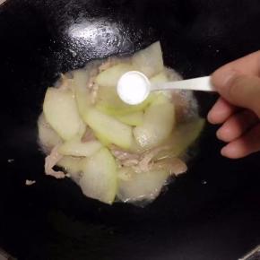 最后加盐调味即可出锅