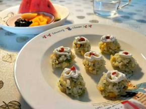 胡萝卜，西蓝花，等等，都可以。加个酸奶酪装饰，也很美。