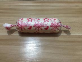 两头捏紧，跟包糖果一样