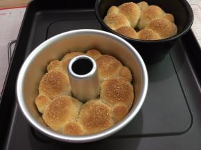 13. 面包出炉，脱模晾凉