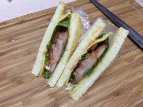 对角线切开就是普通的三明治切法