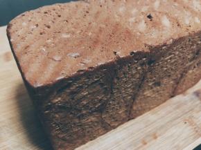 轻松滑出黑金刚吐司盒