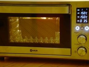 烤箱150度烘烤35分钟就可以啦。