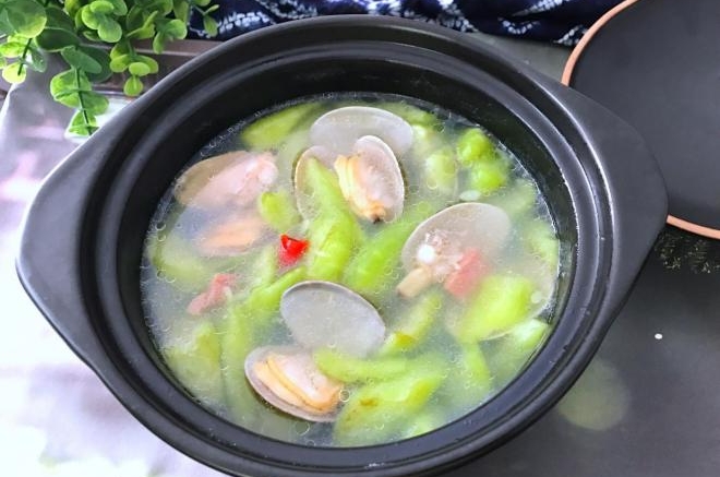 花蛤翠衣丝瓜