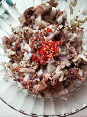 我喜欢吃辣就切了一个小米椒