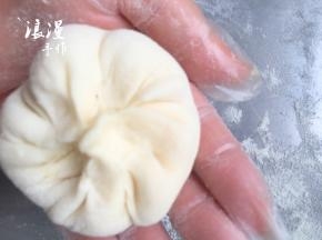 收口处一定要捏紧。