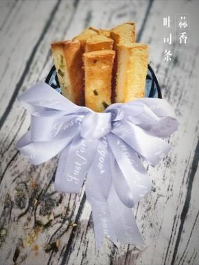 色泽金黄，口感酥脆。