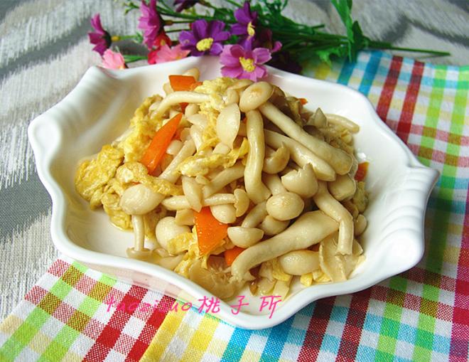 海鲜菇炒鸡蛋