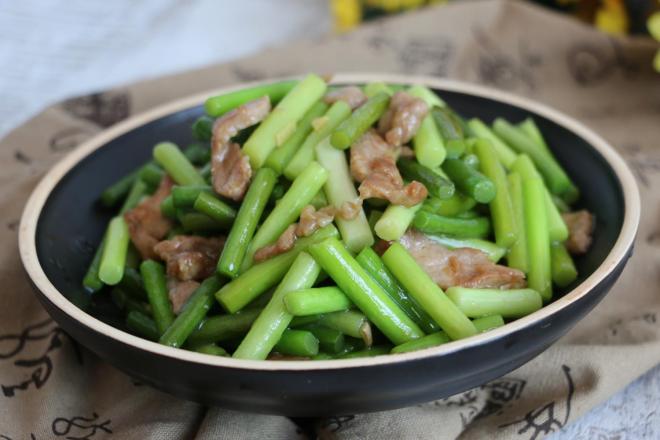 蒜薹小炒