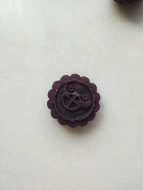 压出的花纹很清晰很漂亮。