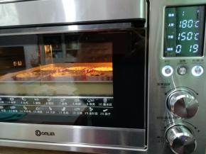 17. 送人烤箱倒数第二层上火180度下火150度20分钟