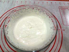 12. 把淡奶油打发到7分发