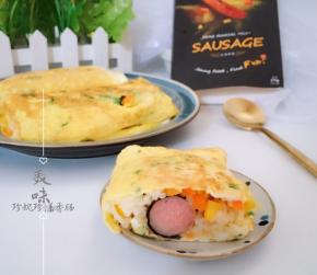 一口咬下去，香浓鲜美的香肠和米饭鸡蛋触动了最最最美的美食篇章。