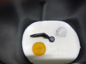 再加入鸡蛋、糖