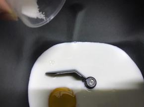 盐和糖不要放在一起，分开放对角