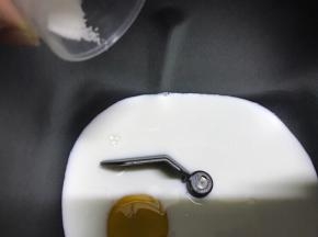 盐和糖不要放在一起，分开放对角