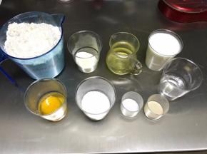 把所有的材料称量备用