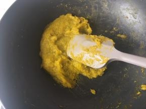 炒到可以稍微成团