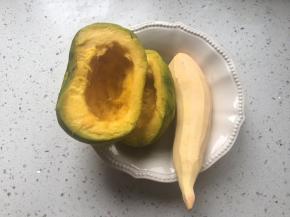 南瓜去皮去籽，红薯去皮