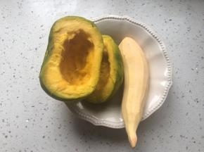 南瓜去皮去籽，红薯去皮