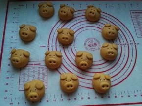 依次做好所有的小猪。