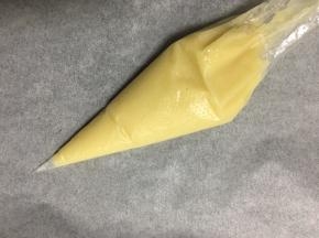 装入裱花袋